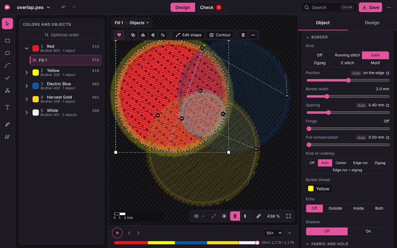 The red circle of the overlap demo with a satin edge in its own thread, the border settings on the right